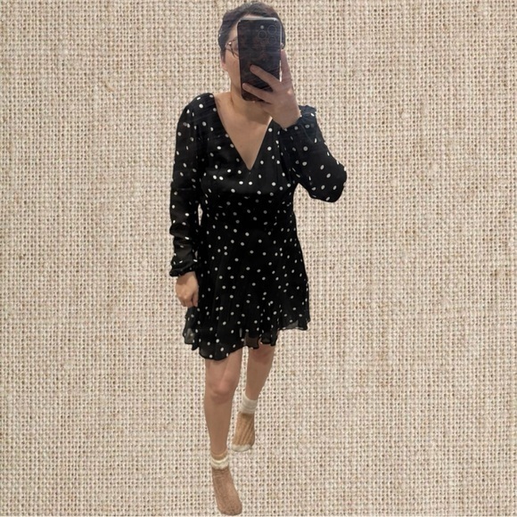 Dresses & Skirts - Elegant Black Polka Dot Dress